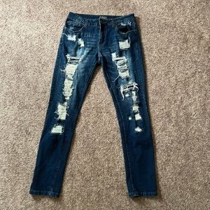 Black men’s distressed jeans size 32/34